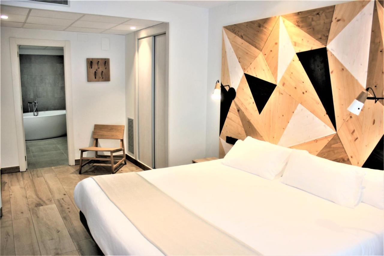 Apartahotel Dos Rios Aínsa Exteriör bild